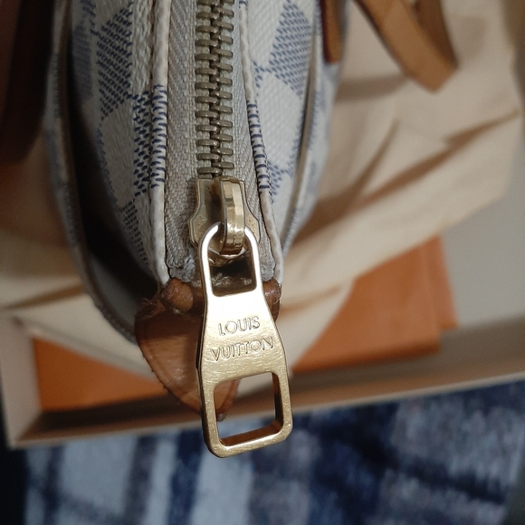 LV AZUR - Picture 13 of 16